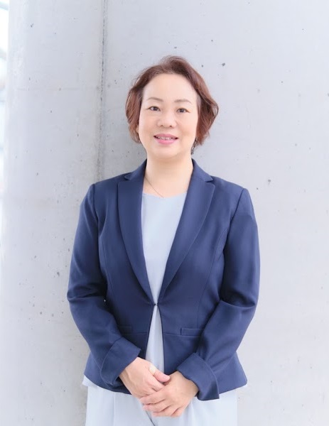 看護師／セラピスト、（一社）介護サポートセラピスト協会　代表理事山﨑美香